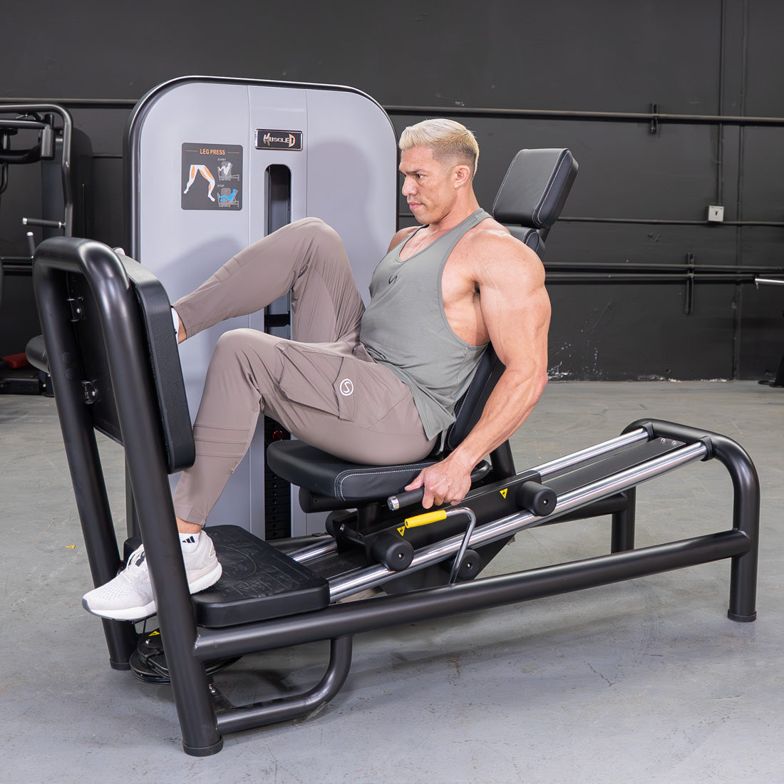 Vogue Selectorized Leg Press | 240lb Stack | Muscle D