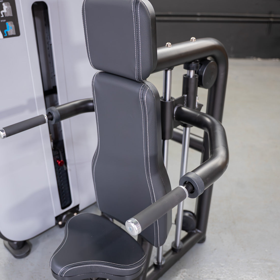 Vogue Seated Dip / Triceps Press-Down | Muscle D Fitness