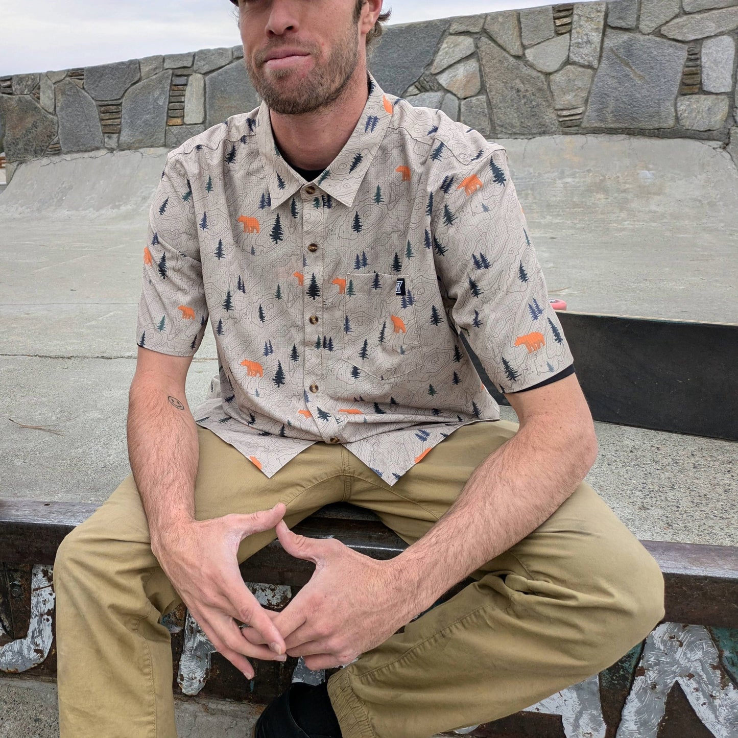 Langley Tech Button Up Shirt - Khaki/Bear