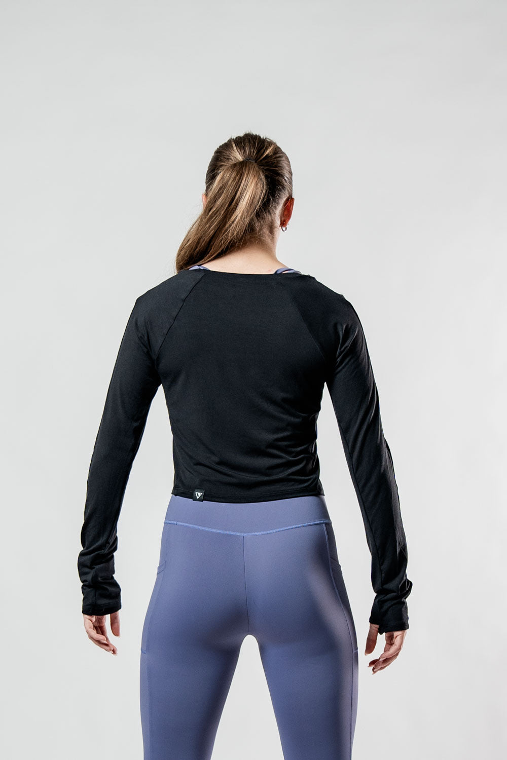 Women's Terra Recovery Arc Long Sleeve Crop (Black)