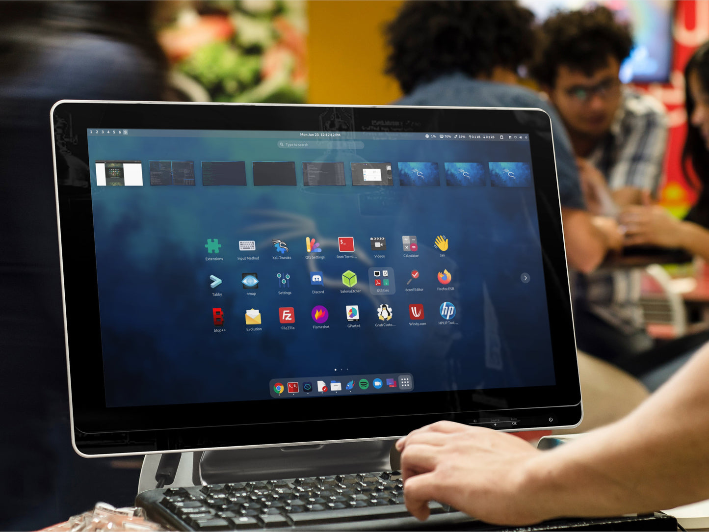 Kali Linux Bootable USB – Penetration Testing Ethical Hacking & Cybersecurity Operating System