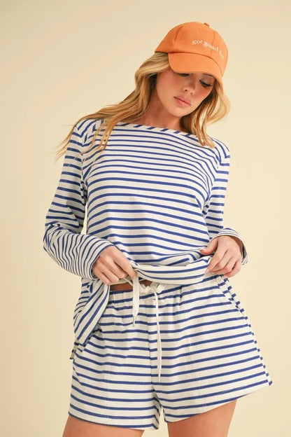 Aemi+Co Drawstring Contrast Striped Shorts