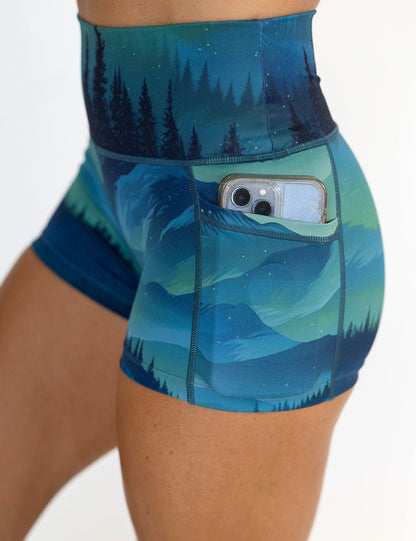 Shorts | Aurora Borealis