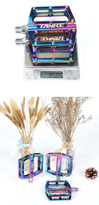 Bicycle pedals Ultralight Aluminum Alloy Colorful Hollow Anti-Skid Bearing Mountain Bike Foot pedal Pedals Aluminum Road Bike Pedals Sealed Bearing Bicycle Lightweight Platform Flat Pedals For Road Bikes