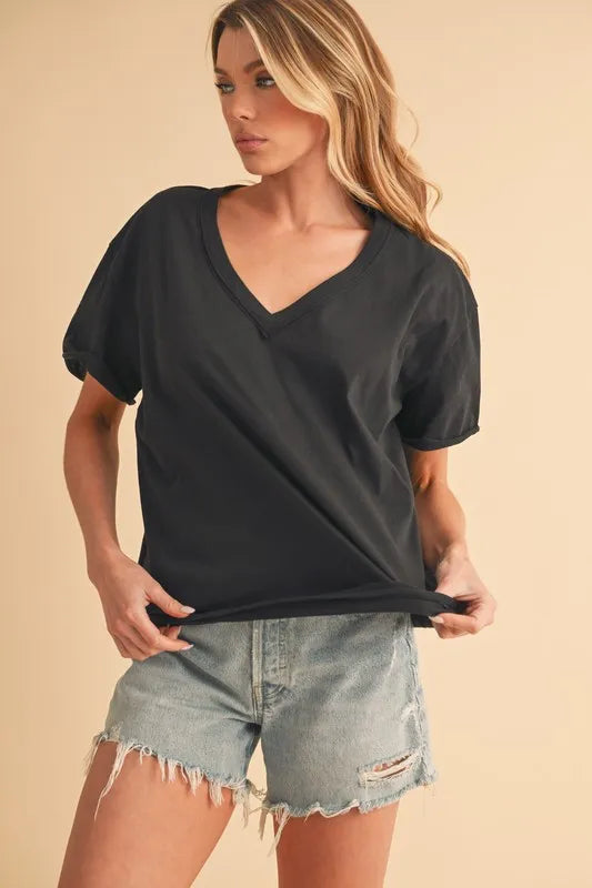 Aemi+Co V-Neck Short Sleeve T-Shirt