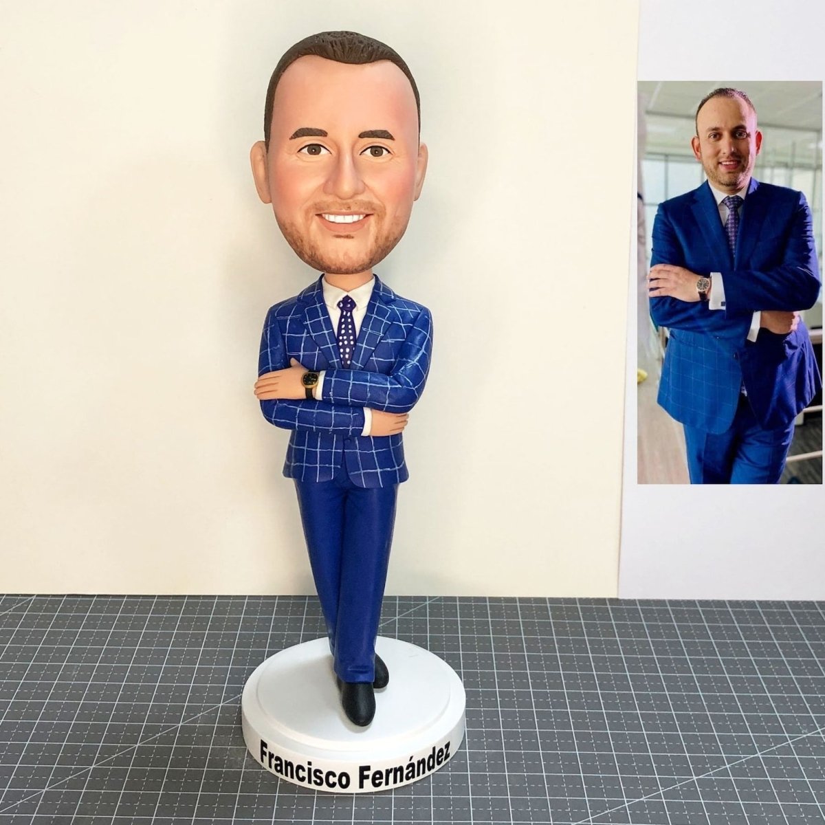 Custom businessman bobblehead personalized suit figurine