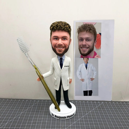 Custom Dentist and Doctor Bobblehead Figurine