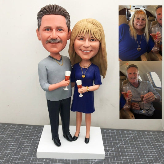 Custom Mom and Dad Bobbleheads For Parents