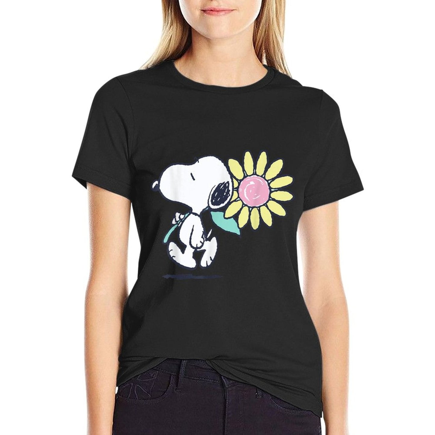 Peanuts Snoopy Pink Daisy Flower T-Shirt