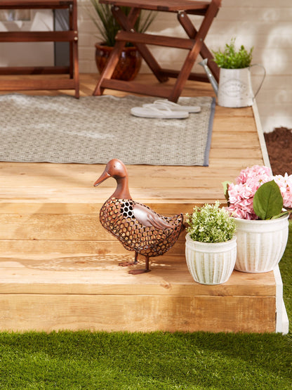 CHICKEN WIRE DUCK SCULPTURE