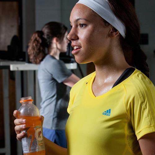 Gatorade Fierce Strawberry Thirst Quencher, 28 Fl Oz Bottle