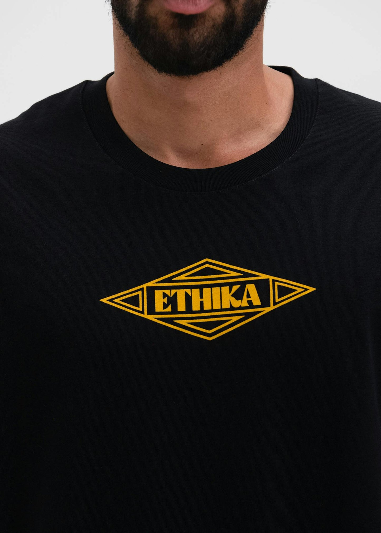 Dimante Crest | Mens Graphic Tee