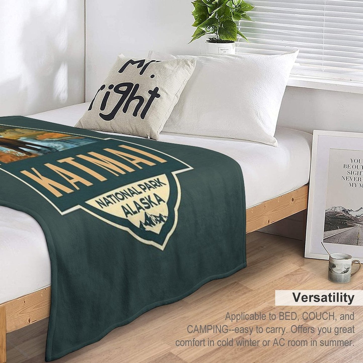 Katmai National Park Illustration Retro Badge Throw Blanket