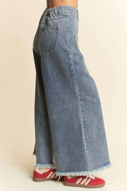 Davi & Dani Patch Pocket Wide Leg Culotte Jeans