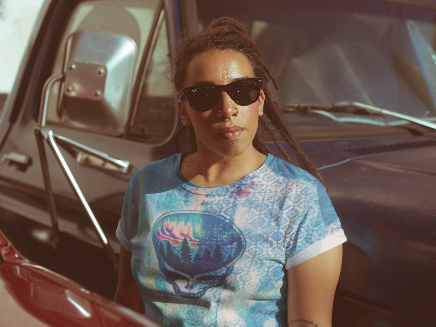 FACE OFF Women's T-Shirt