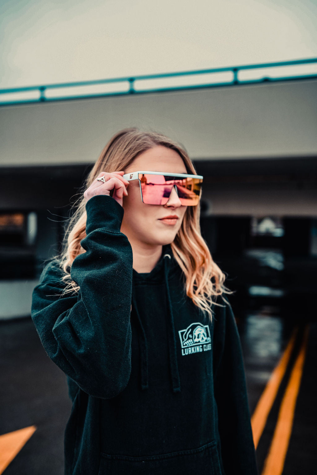 Afterhour White Frame/Champagne Lens