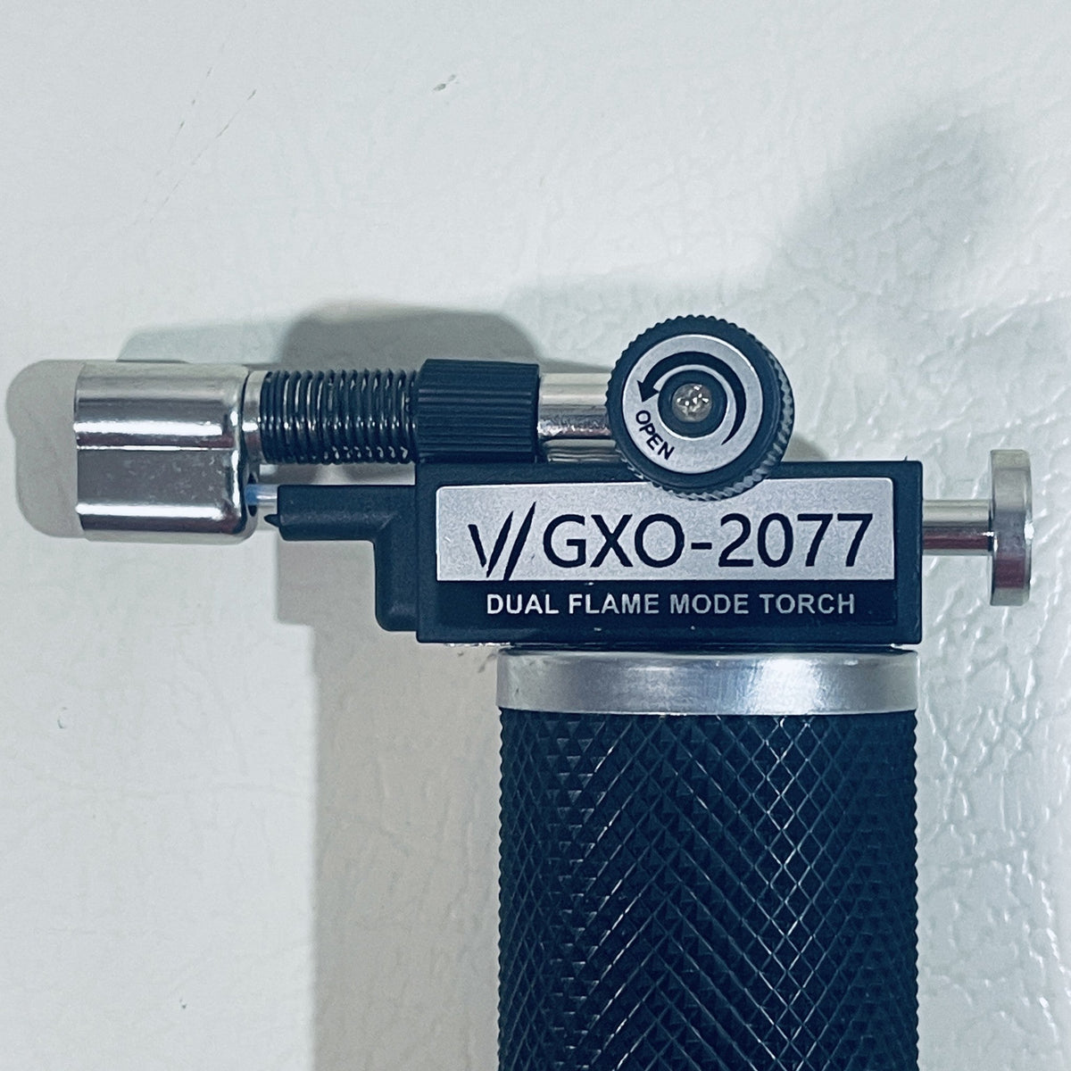 GXO-2077 Dual Flame Butane Torch Lighter with Cigar Cutter