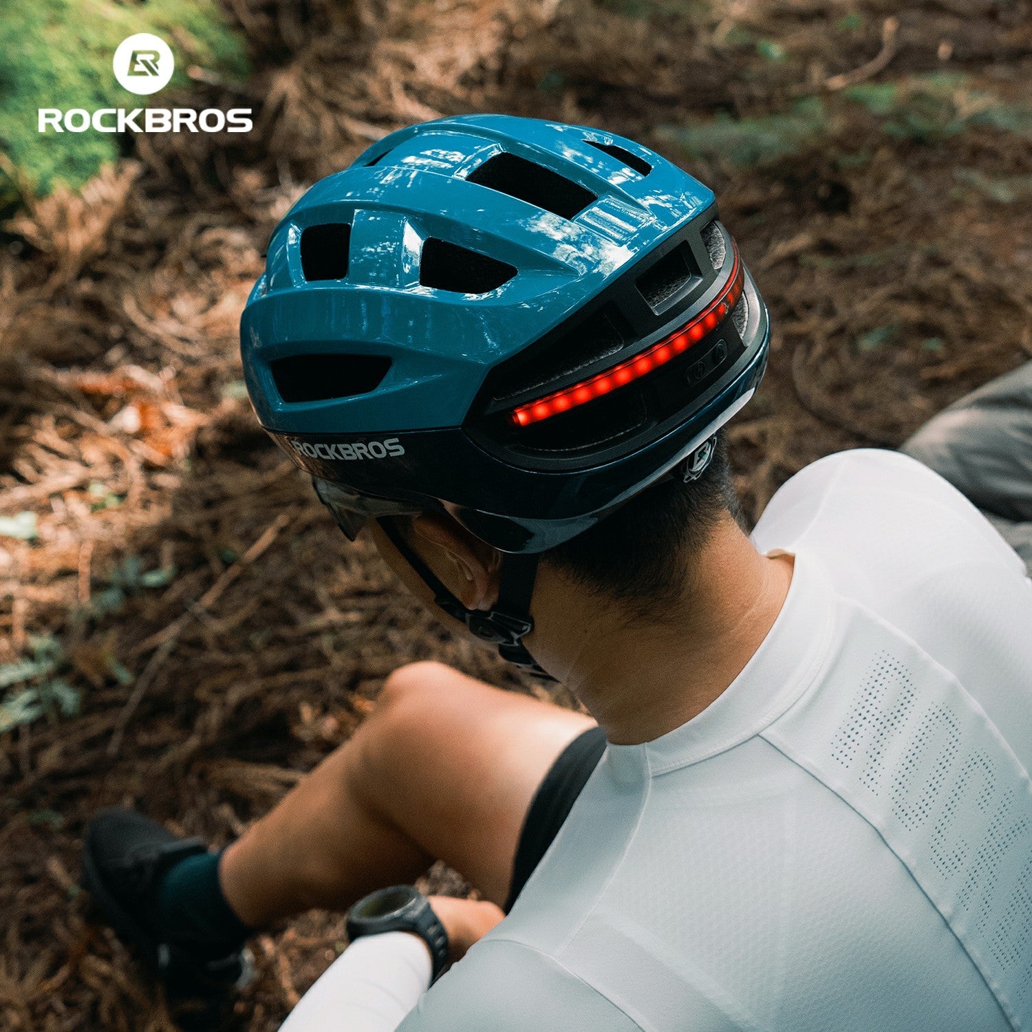 Steering Remote Smart Riding Helmet with Bike Headlight and Tail Light GlowGuard - Triathlete Store
