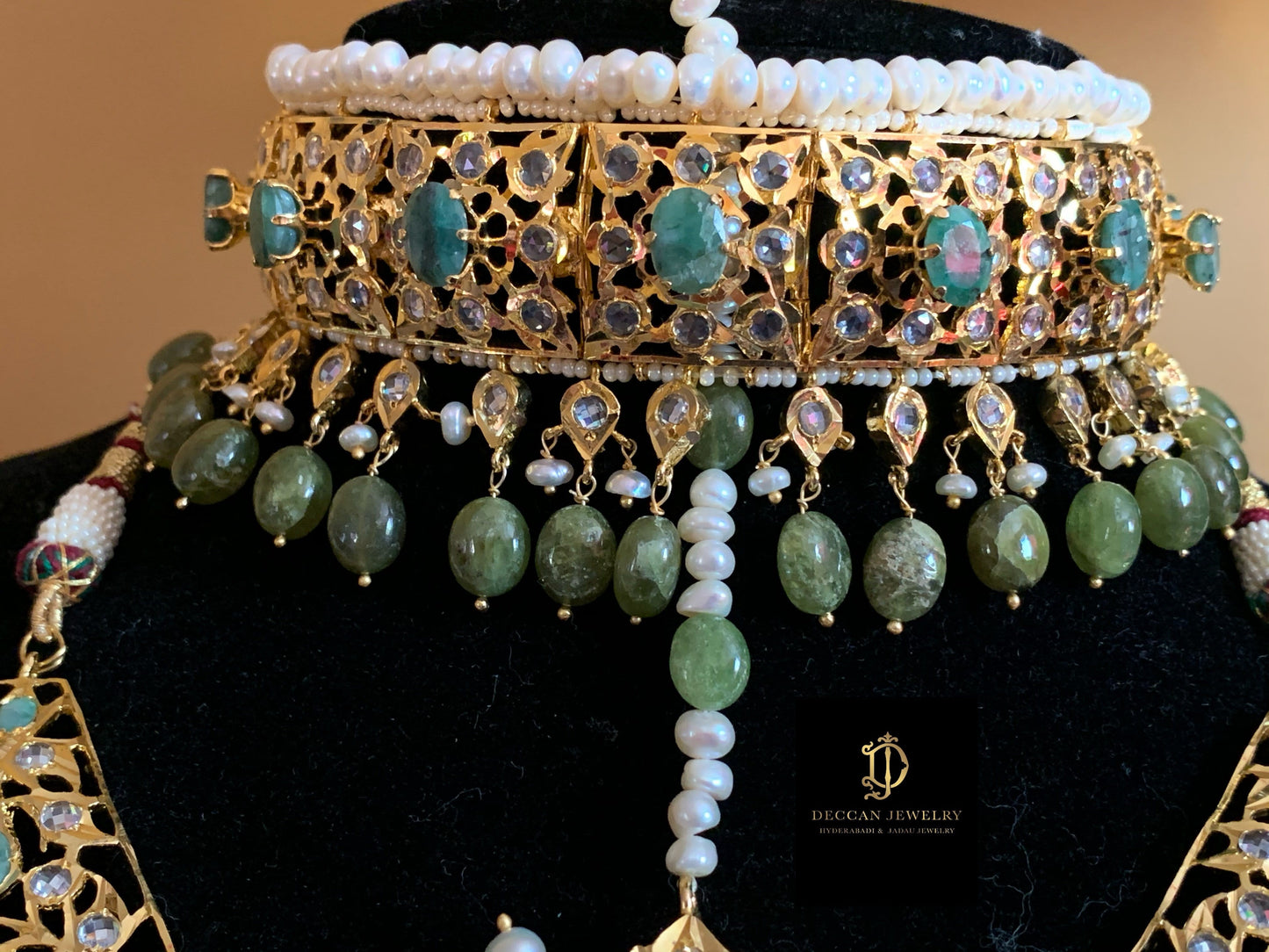 INSIA BRIDAL SET IN EMERALDS WITH FRESH WATER PEARLS ( SHIPS IN 2 WEEKS )