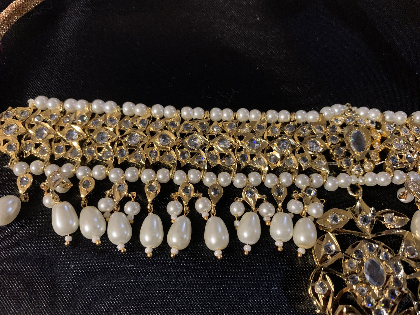 C6 Sahaj choker set in pearls (SHIPS IN 3 WEEKS)