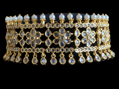 C130 Chaya fresh water pearl choker with earrings ( SHIPS IN 4 WEEKS )