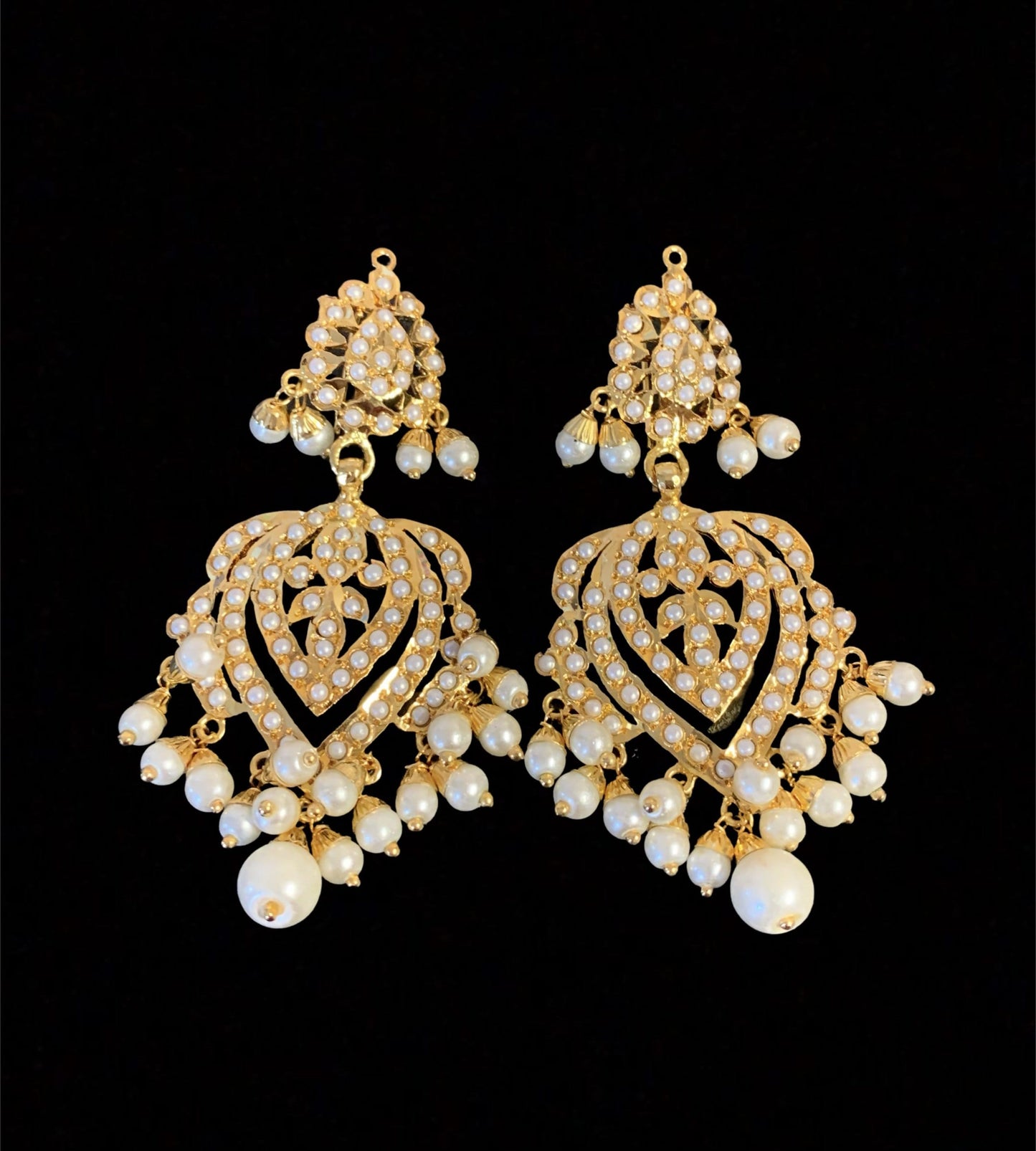 NS61 Taseen necklace set in pearls  (READY TO SHIP )