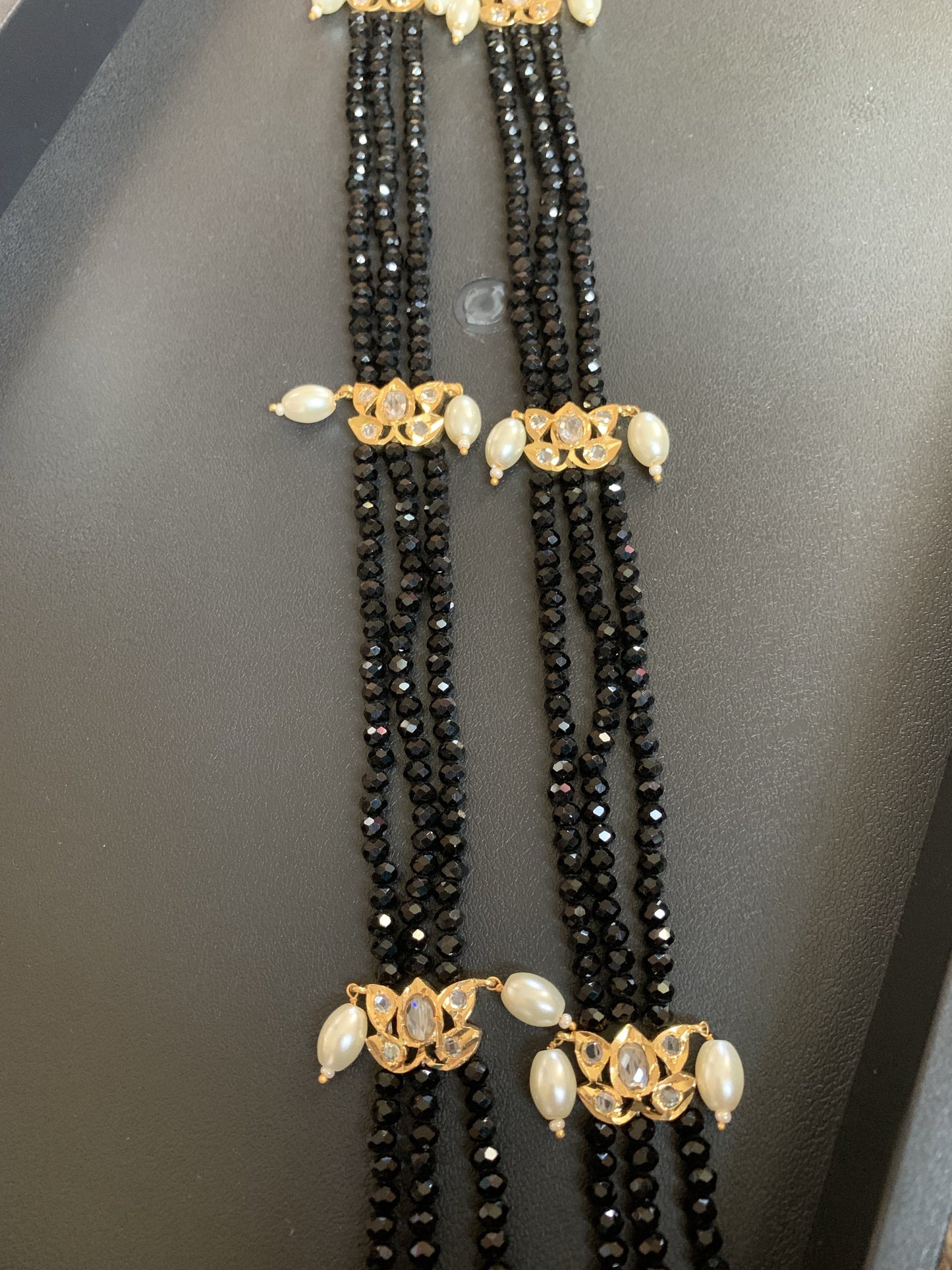 Raina  black beads  necklace ( READY TO SHIP )