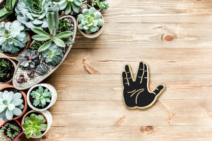 Live Long &amp; Prosper Emoji – Star Trek Enamel Pin