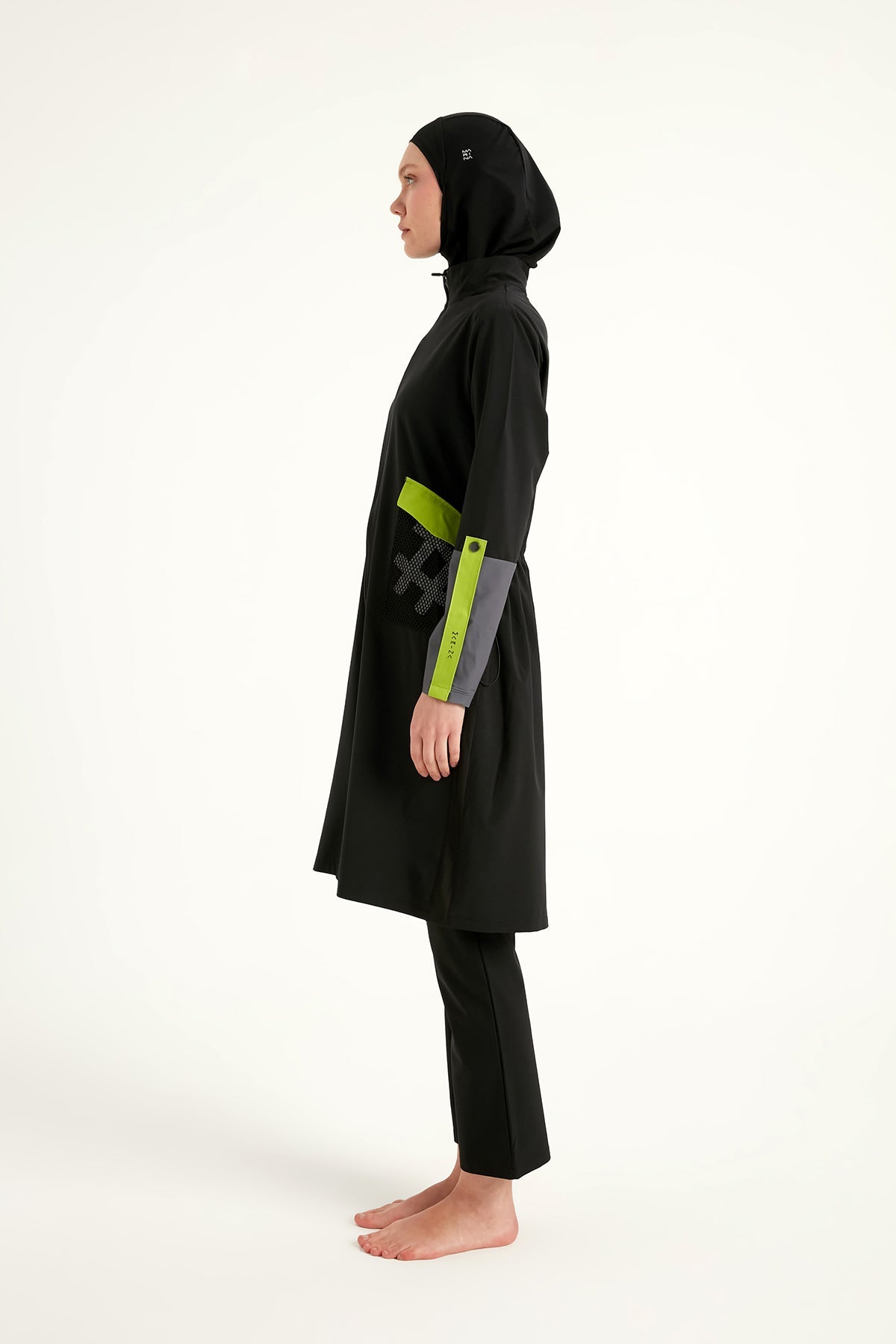 Black Full Coverage Modest Swimwear with Mesh Pocket – M2522