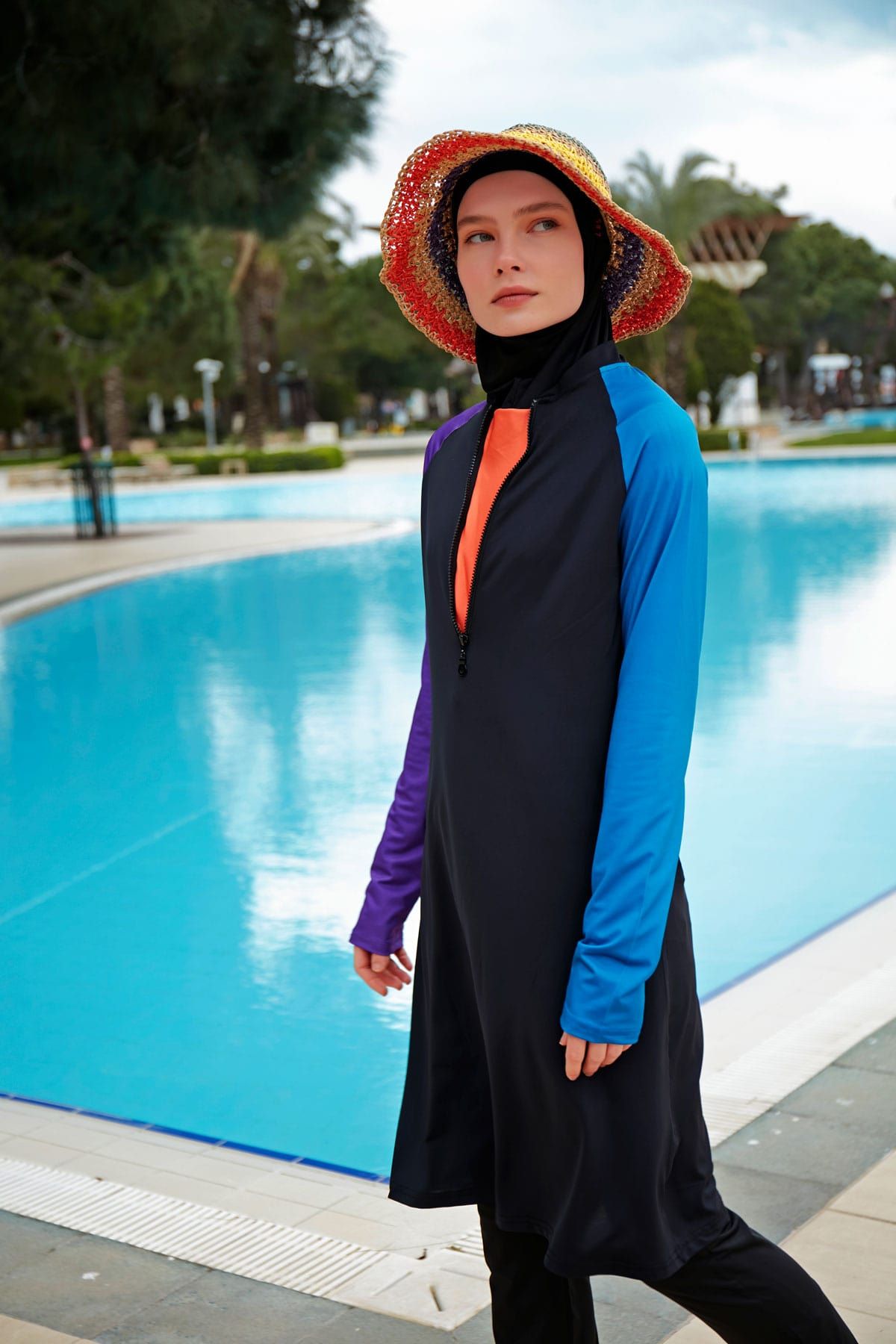 Stretchy Black Full-Coverage Modest Swimsuit M2475