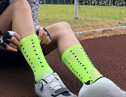 Modern Unisex Cycling Socks For Men And Women Outdoor Sports Socks Bike Footwear for Road Bike Running Basketball Sports Socks For Cycling