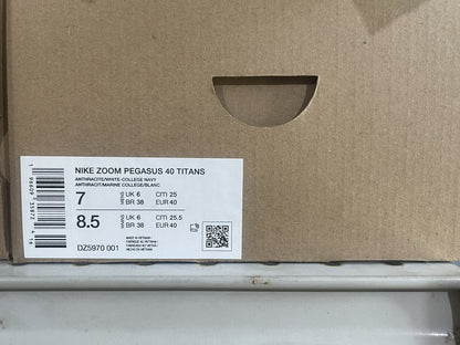Nike Zoom Pegasus 40 Titans Running Shoes, Men's 7 / Women's 8.5