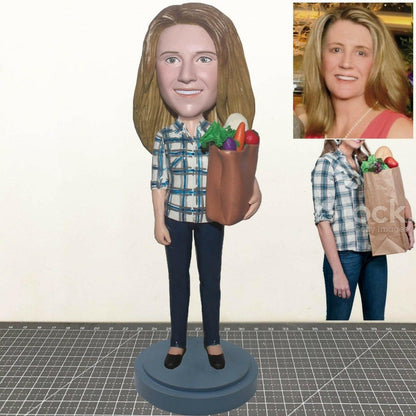 Personalized Bobbleheads Holding Vegetables