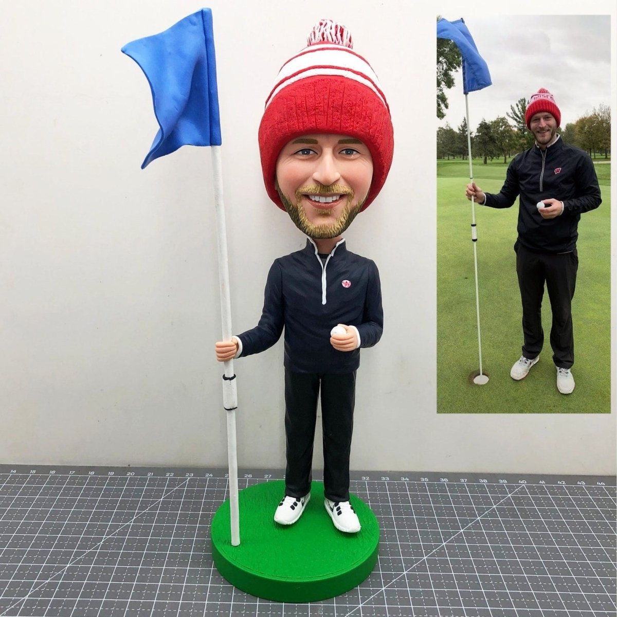 Personalized Golfer Bobblehead with Flag