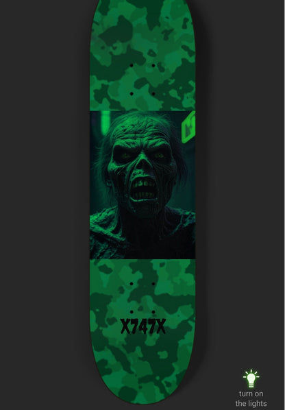 X747X ZOMBIE 4 (GLOW IN THE DARK)