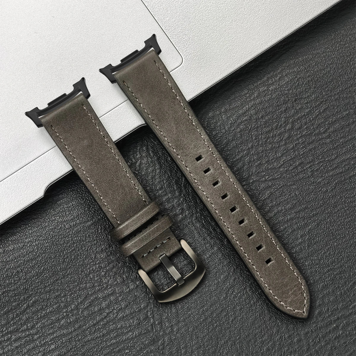 Samsung Galaxy Watch8, 8 Classic & 9 Vintage Leather Band, Pin Buckle