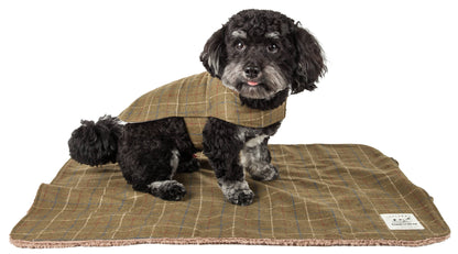 Touchdog ® 2-In-1 Windowpane Plaid Dog Jacket and Matching Reversible Dog Mat