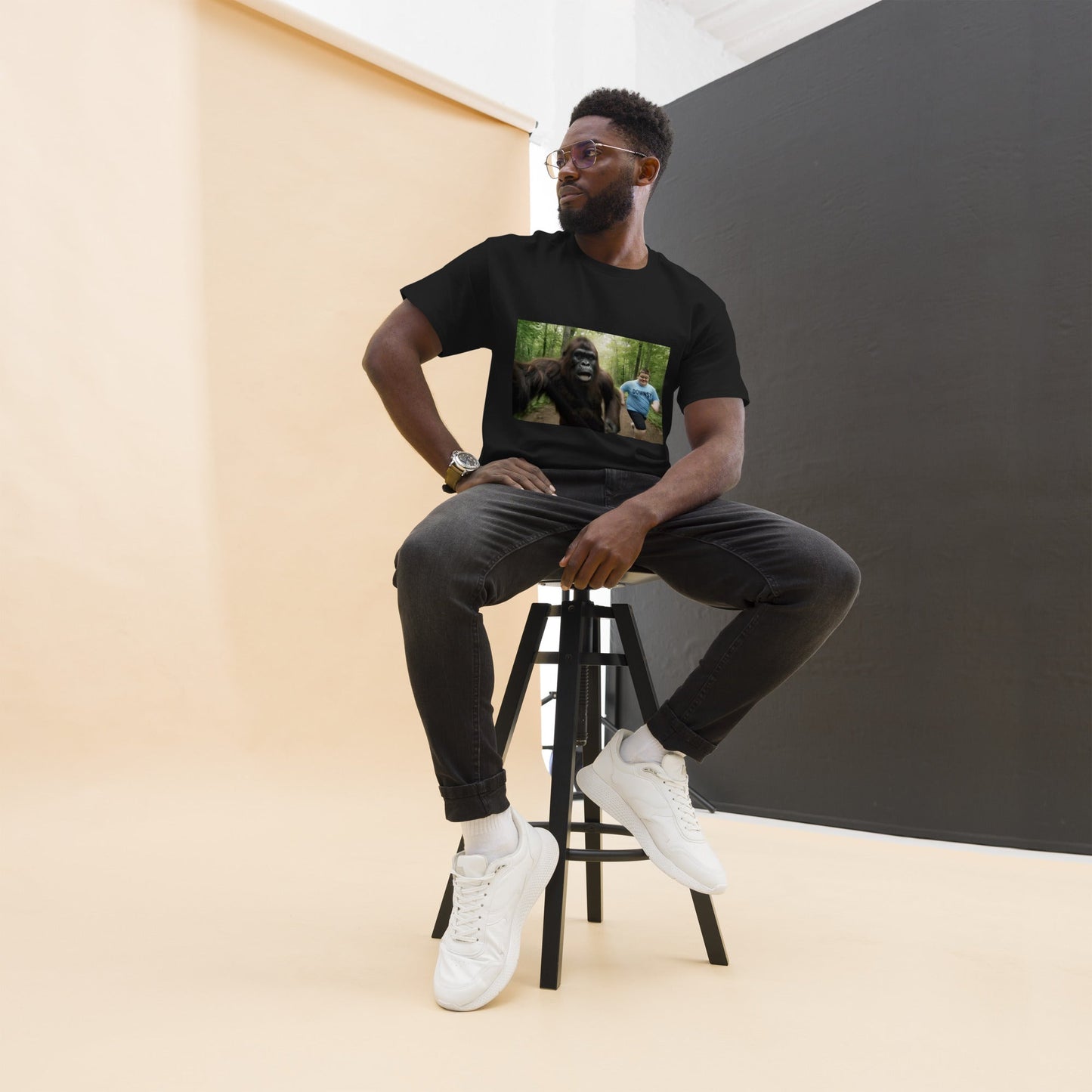 Bigfoot Vlogs Legendary Unisex Classic tee
