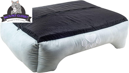 Upgrade your furry friend's comfort with our Medium Orthopedic Rectangle Bolster Pet Bed in Blue! 🐾💙 Perfect for restful naps and support!