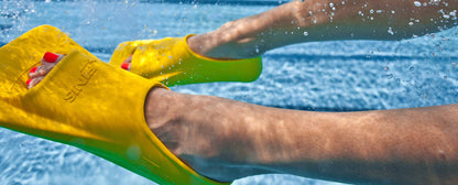 Finis Zoomers Gold Short Blade Training Fins Size C US Men 3.5-5 Women 4.5-6 Euro 35-36